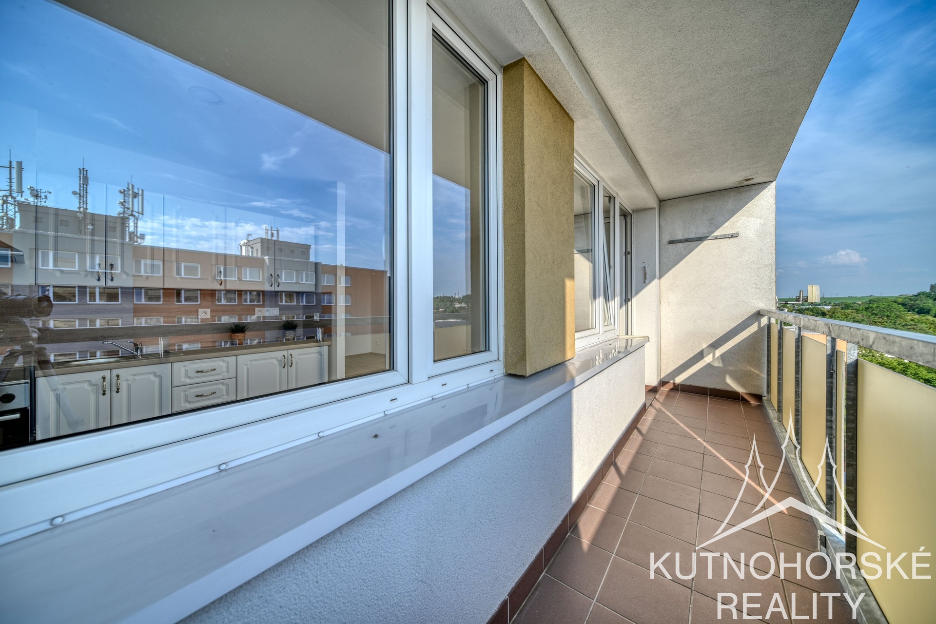 Prodej bytu 2+kk se dvěma balkony, Kutná Hora – Hlouška