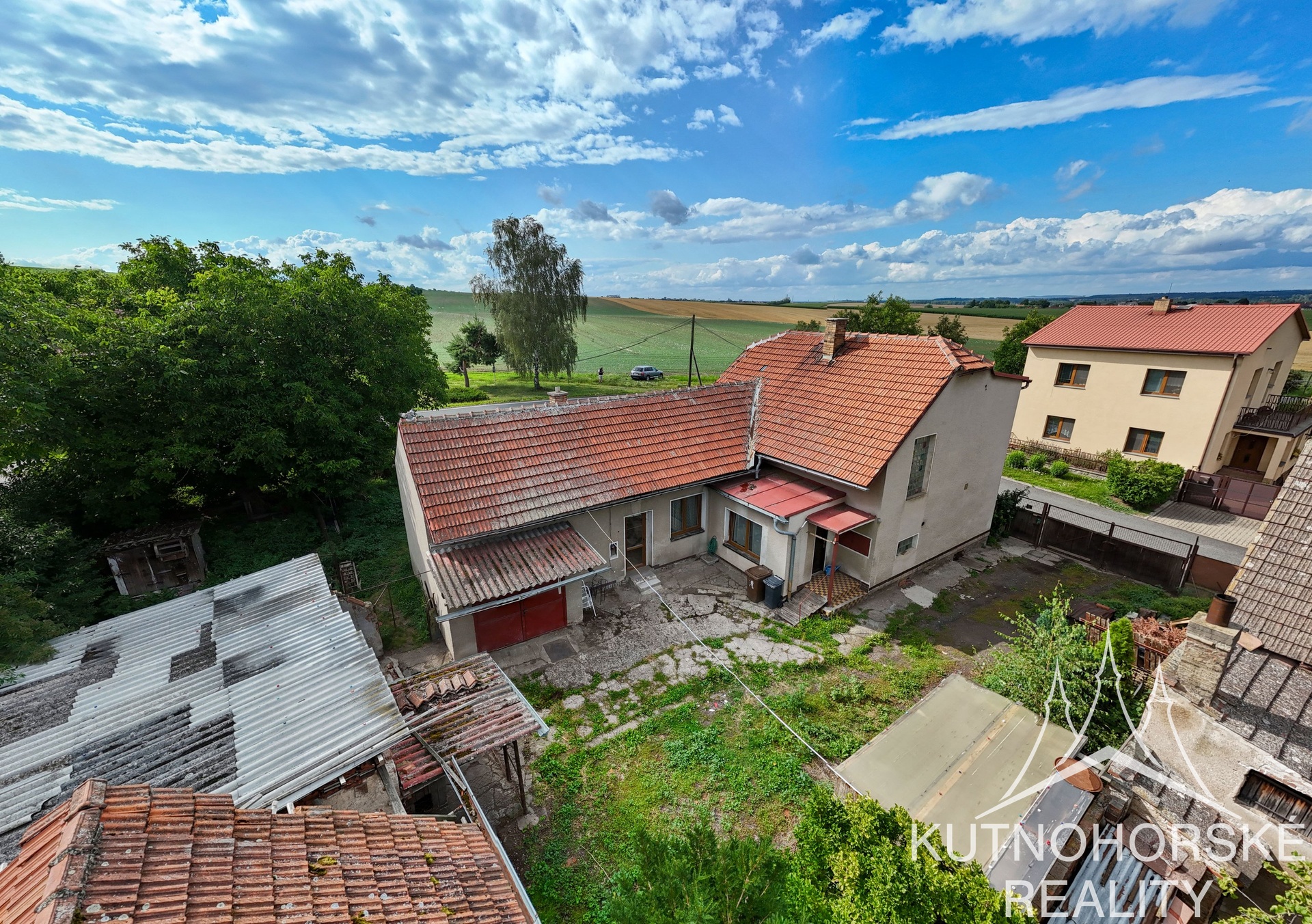 Prodej rodinného domu se zahradou a garáží, Grunta