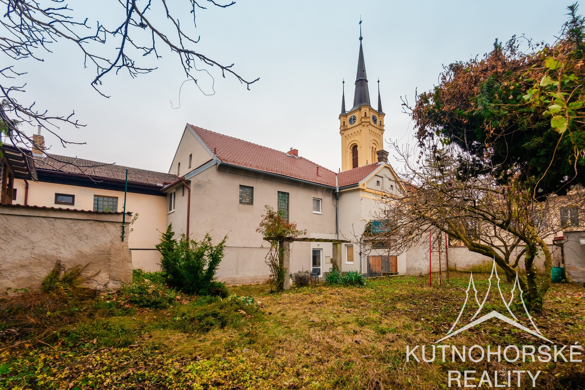 Prodej historického domu v Čáslavi 158 m2 s velkou zahradou a garáží