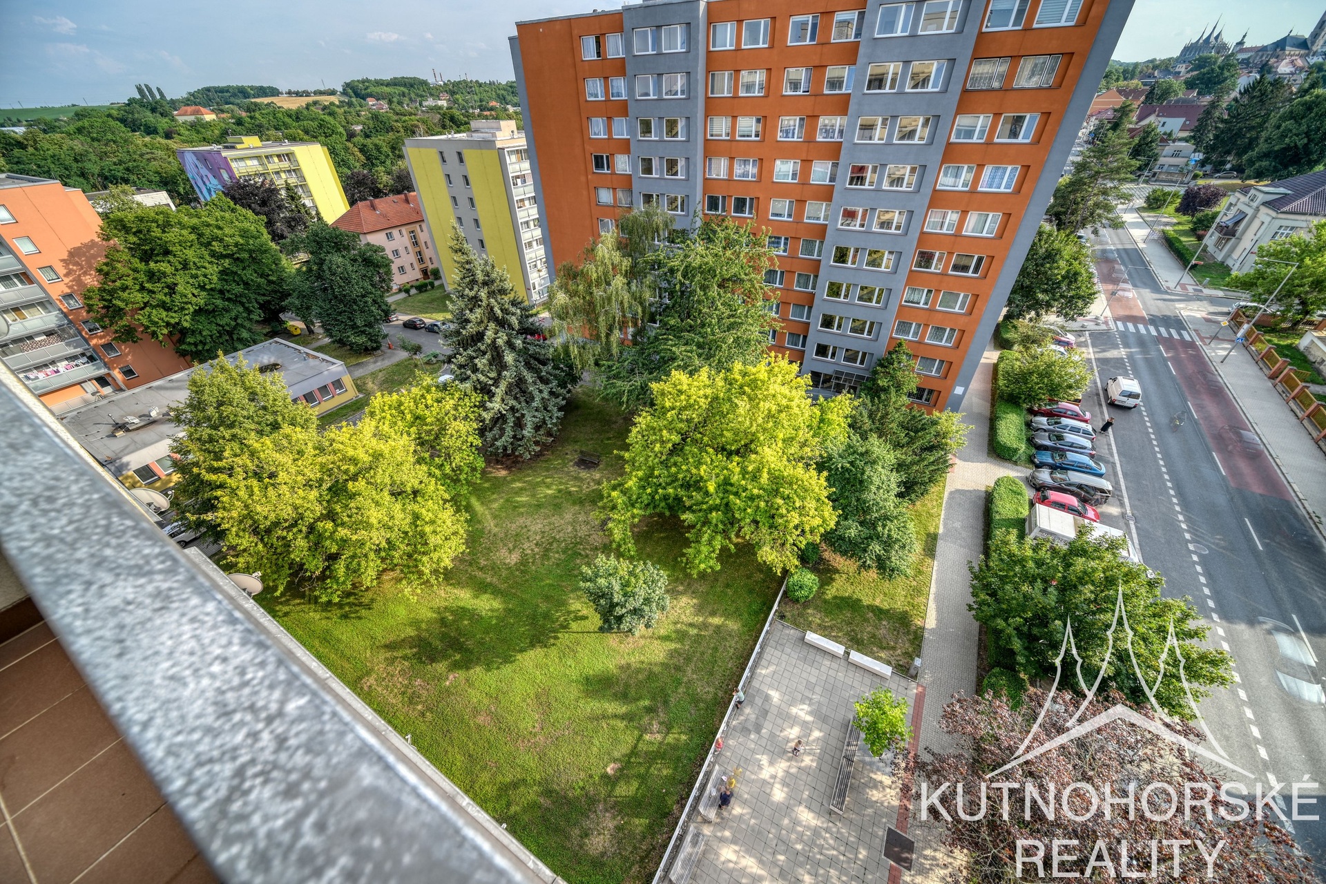 Prodej bytu 2+kk se dvěma balkony, Kutná Hora – Hlouška