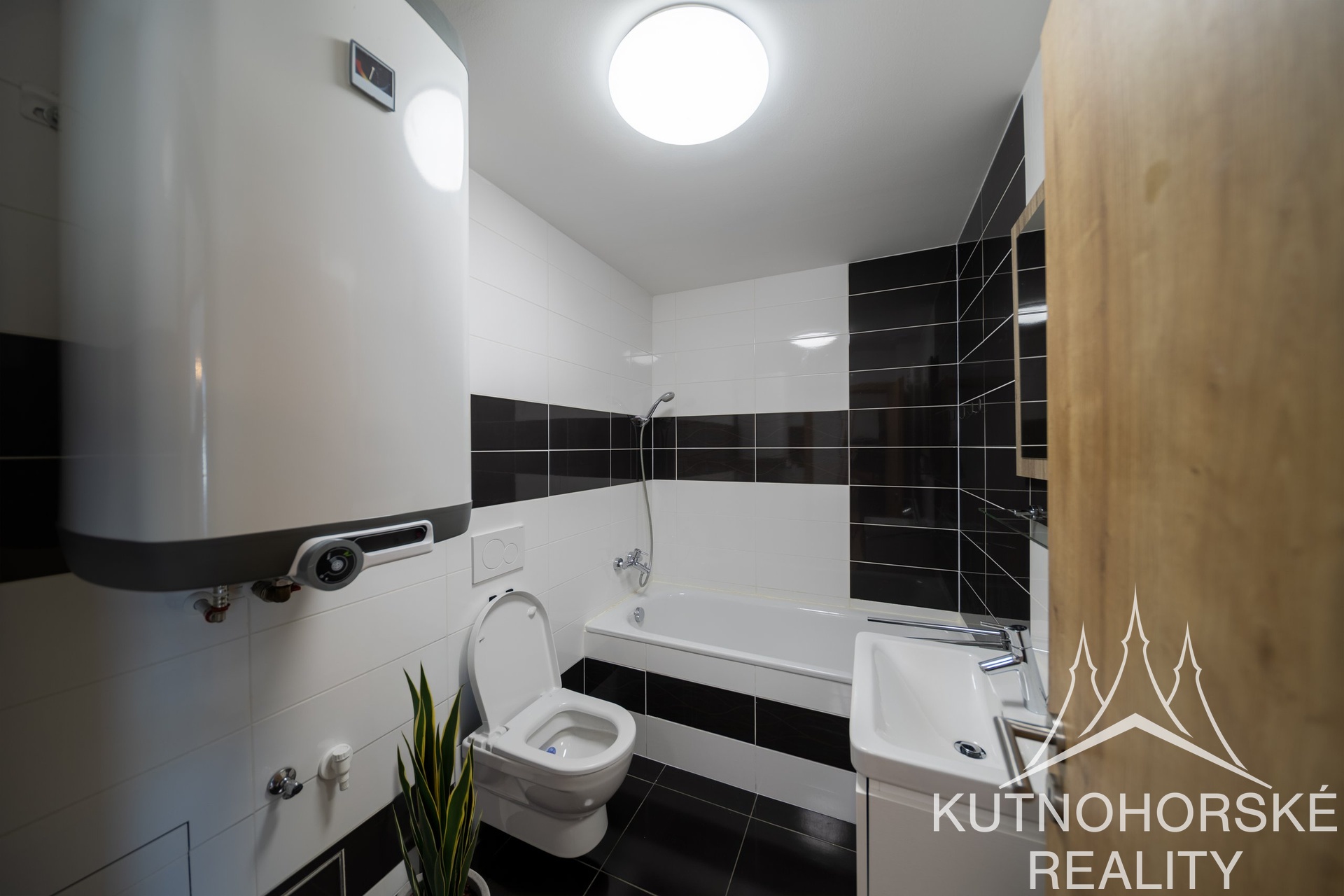 Prodej hezkého bytu 1+kk 38 m², Kutná Hora – Karlov