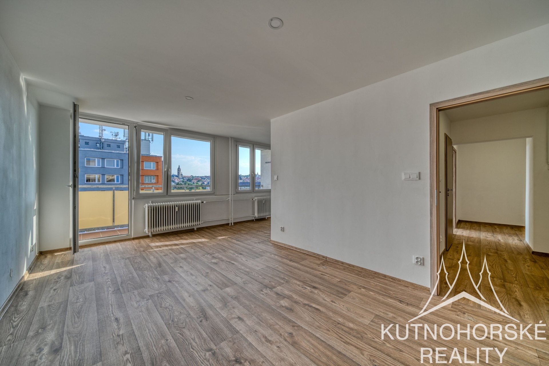 Prodej bytu 2+kk se dvěma balkony, Kutná Hora – Hlouška