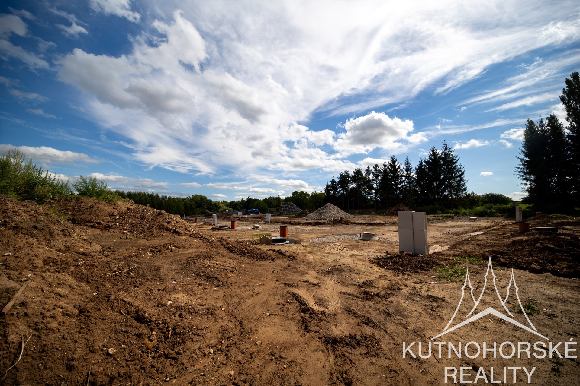 Prodej stavebního pozemku 869 m², Křesetice