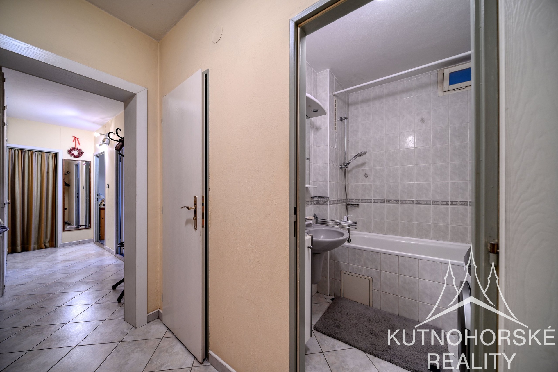 Pronájem bytu 3+1 se dvěma balkony, 67 m², Kutná Hora – Hlouška, ulice Družební