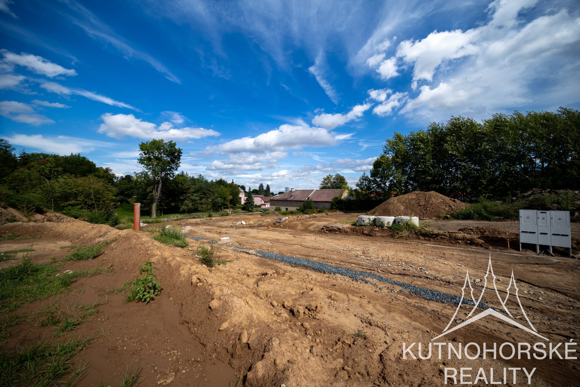 Prodej stavebního pozemku 869 m², Křesetice