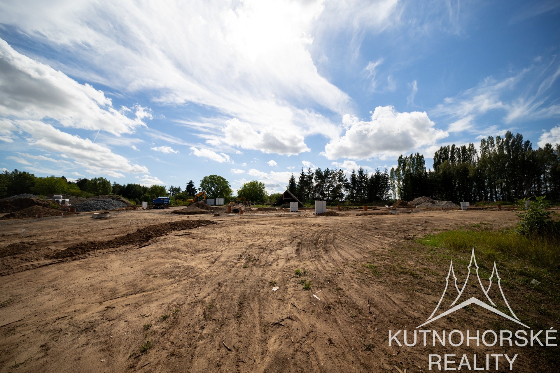 Prodej stavebního pozemku 869 m², Křesetice