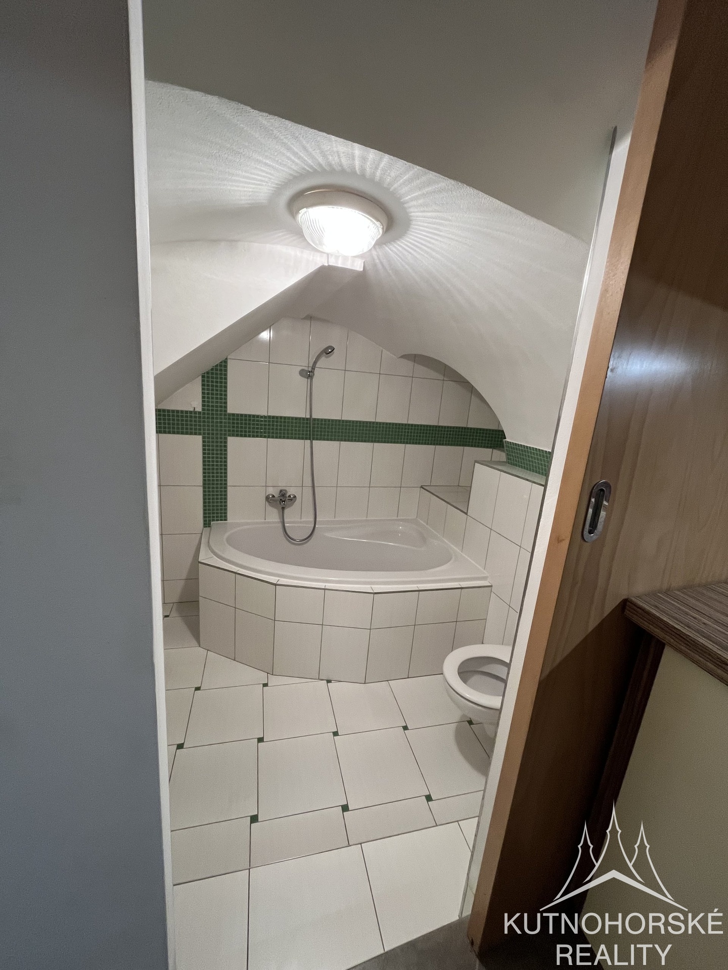 Pronájem bytu 1 + kk v Kutné Hoře, 27 m2, Komenského náměstí