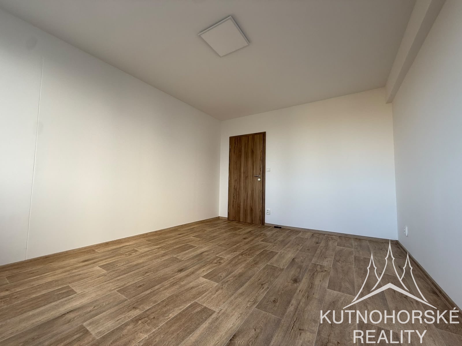 Pronájem krásného bytu 2+1 s balkonem 61 m², Kolín III – ulice Grégrova