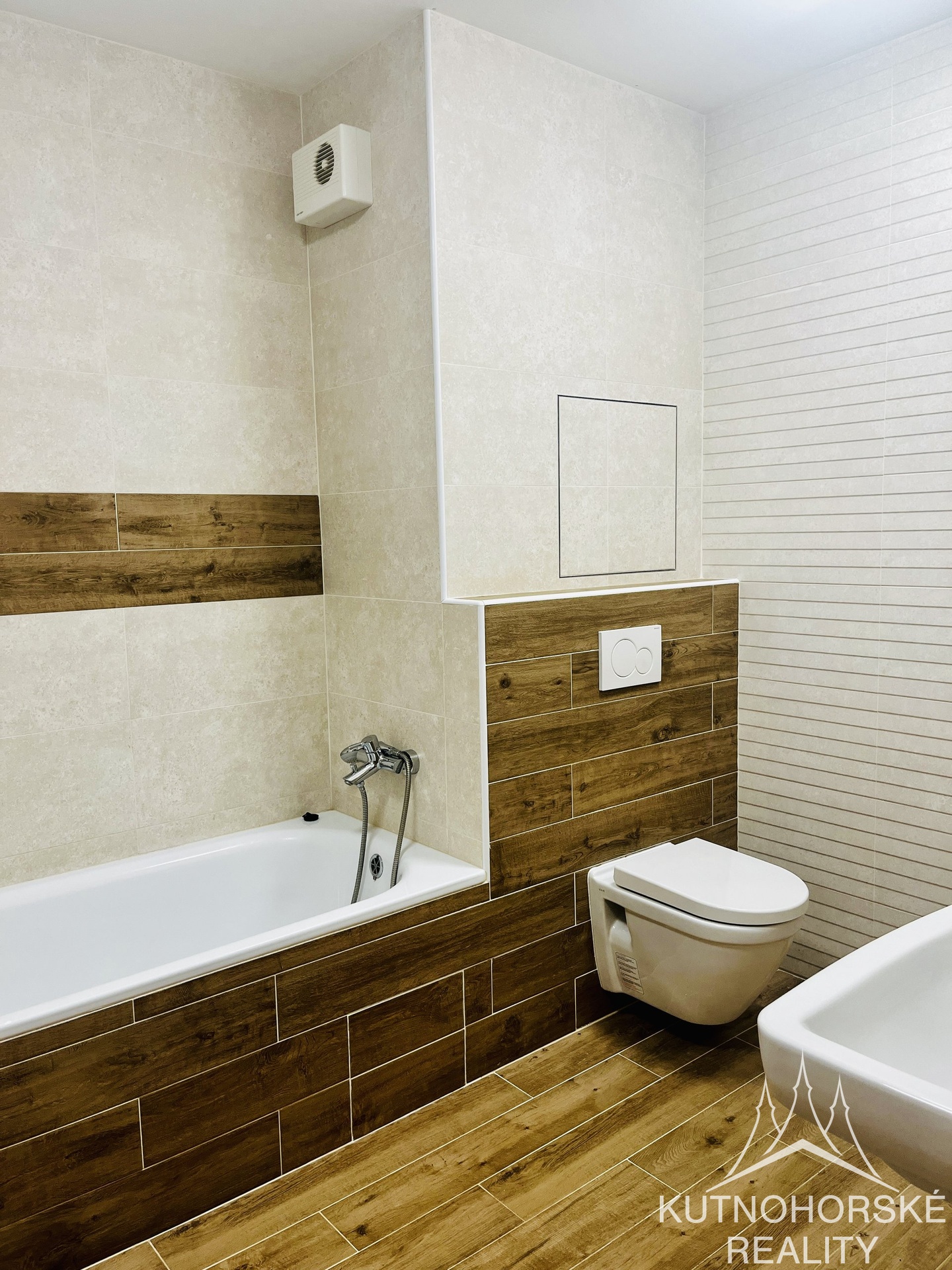 Prodej prostorného bytu 2+kk, 66 m² – Kutná Hora – Karlov