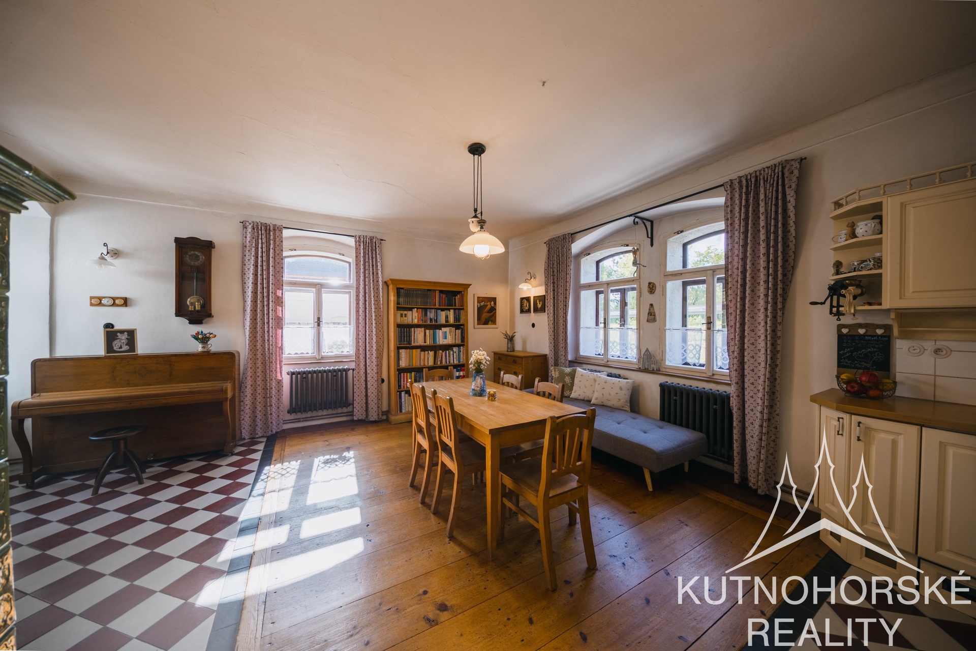 Prodej jedinečné zemědělské usedlosti 414 m², pozemek 1000 m², Velenka