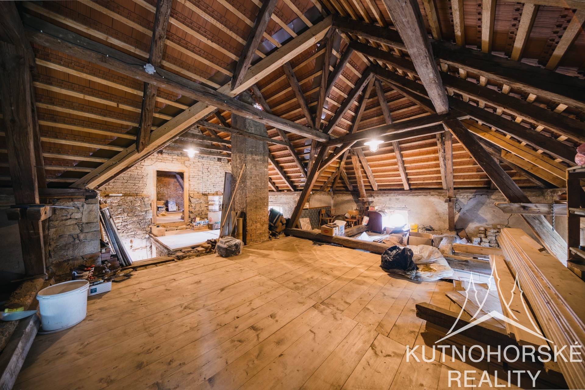Prodej jedinečné zemědělské usedlosti 414 m², pozemek 1000 m², Velenka