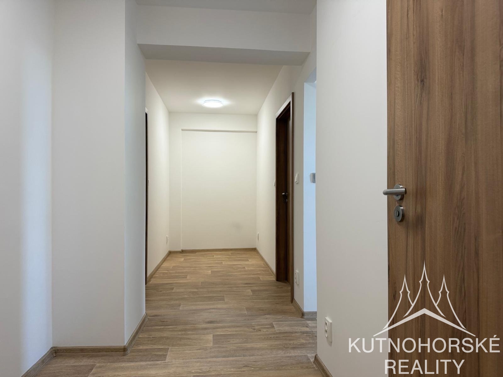 Pronájem krásného bytu 2+1 s balkonem 61 m², Kolín III – ulice Grégrova