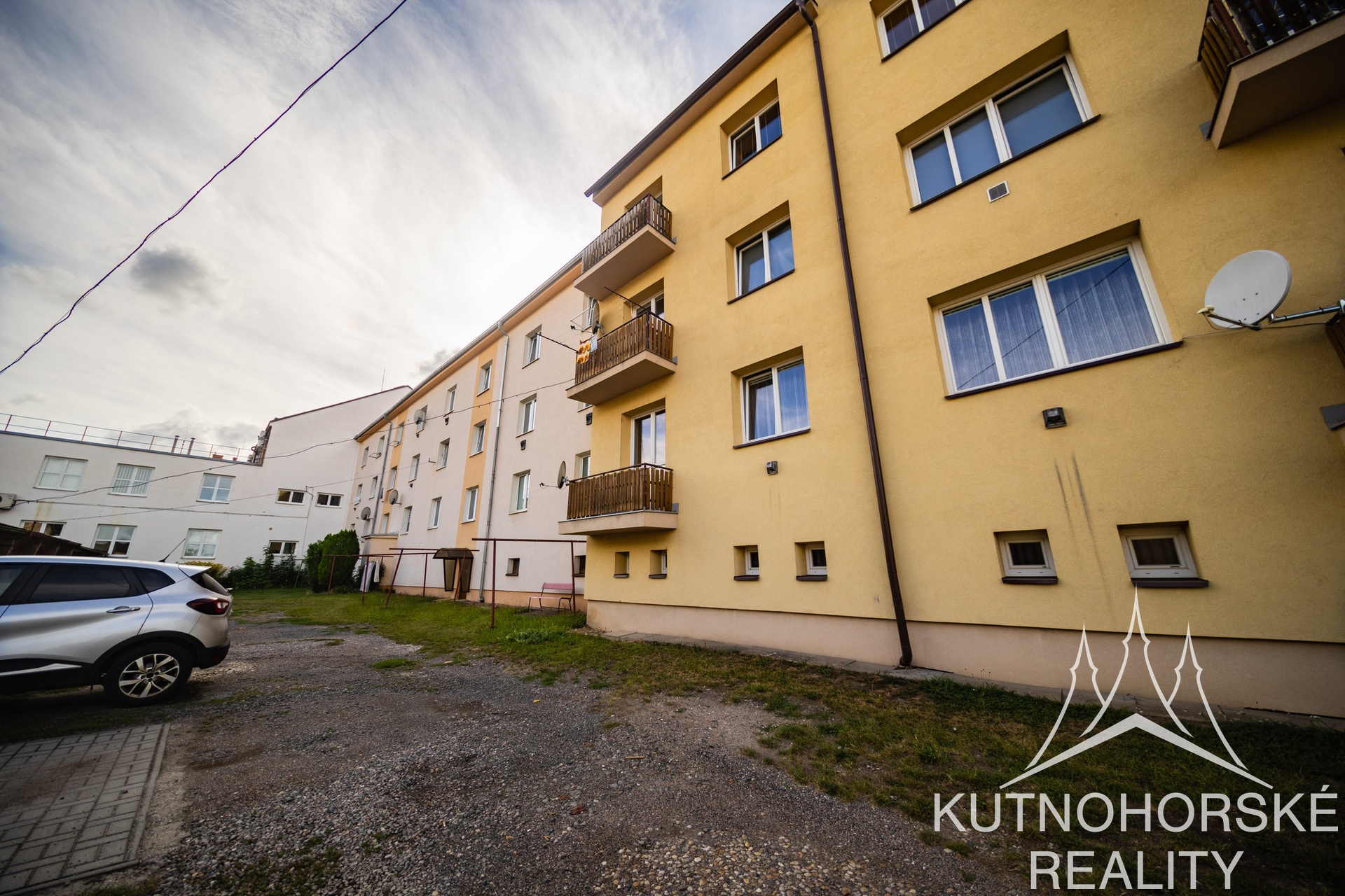 Pronájem bytu 3kk, 69 m² s balkonem – Kutná Hora, ulice Čelakovského