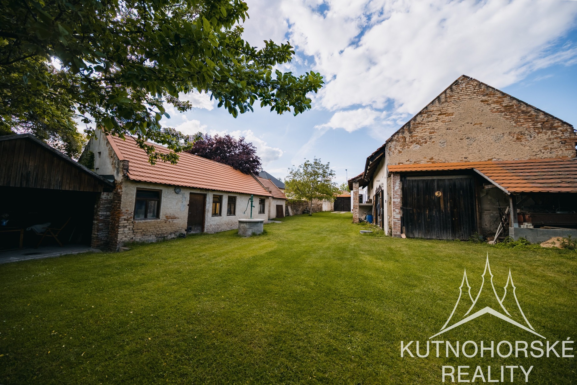 Prodej jedinečné zemědělské usedlosti 414 m², pozemek 1000 m², Velenka