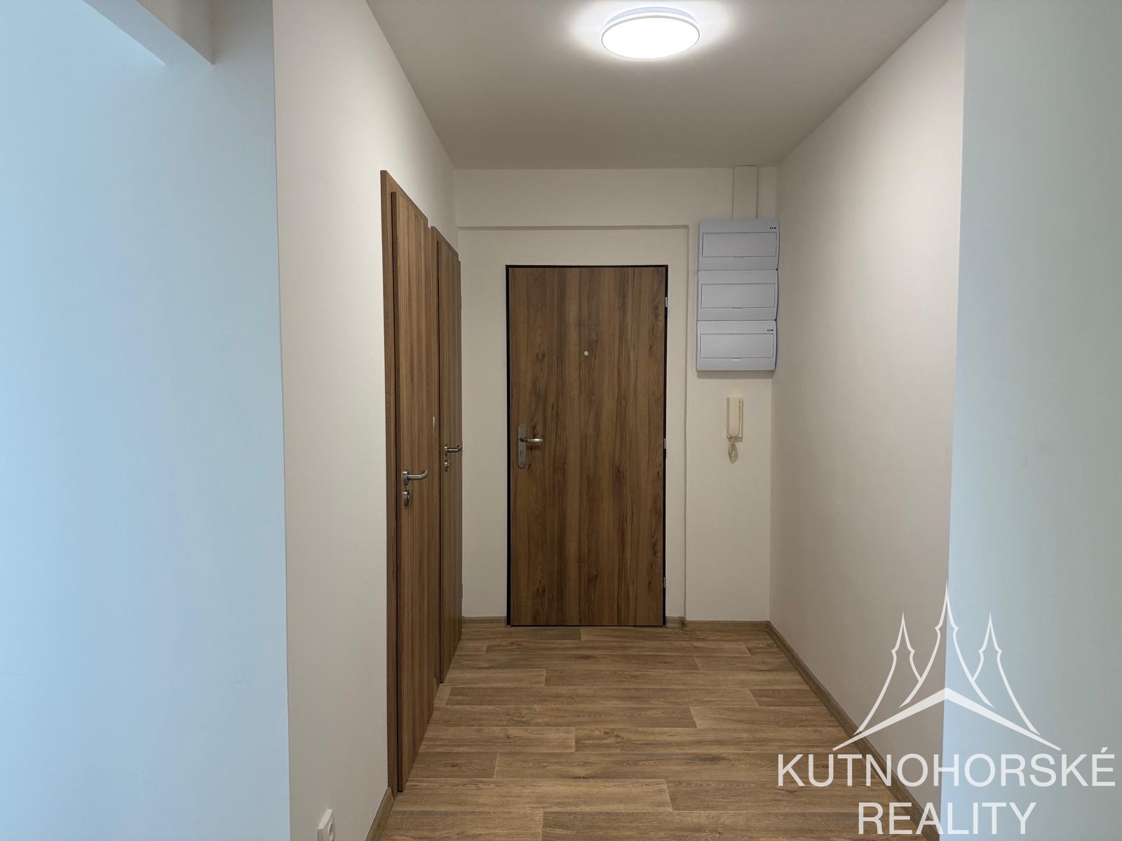 Pronájem krásného bytu 2+1 s balkonem 61 m², Kolín III – ulice Grégrova