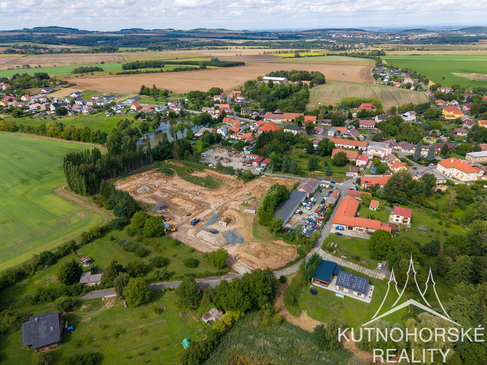 Prodej stavebního pozemku 869 m², Křesetice