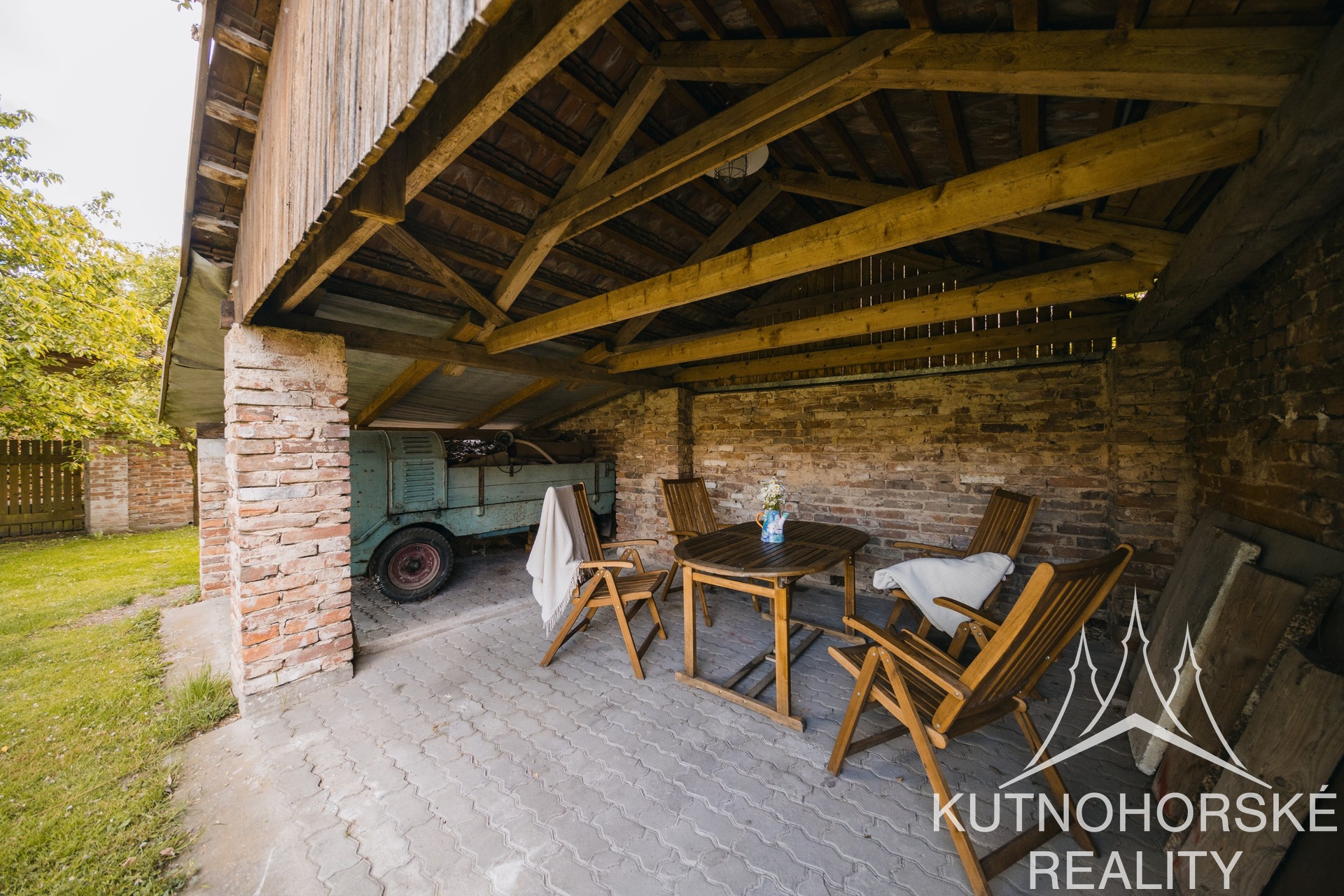 Prodej jedinečné zemědělské usedlosti 414 m², pozemek 1000 m², Velenka