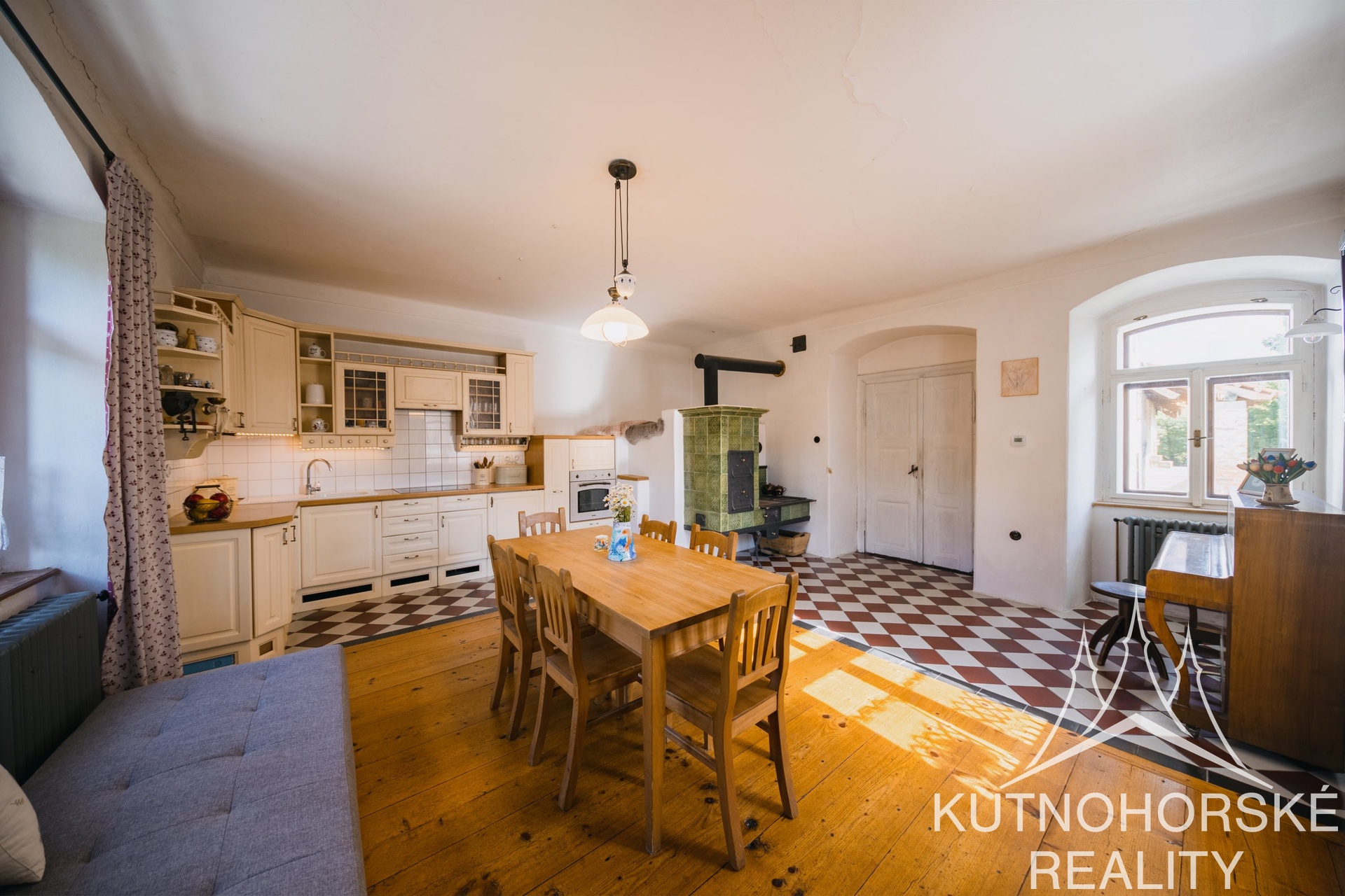 Prodej jedinečné zemědělské usedlosti 414 m², pozemek 1000 m², Velenka