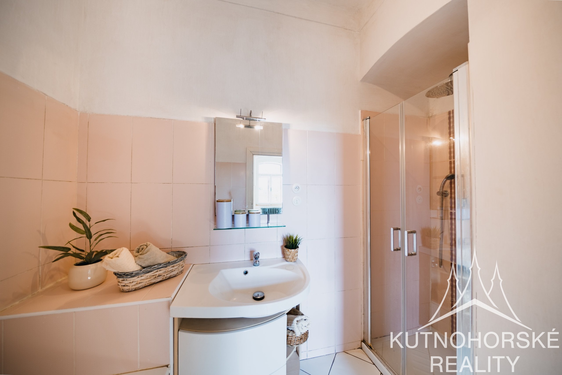 Prodej jedinečné zemědělské usedlosti 414 m², pozemek 1000 m², Velenka