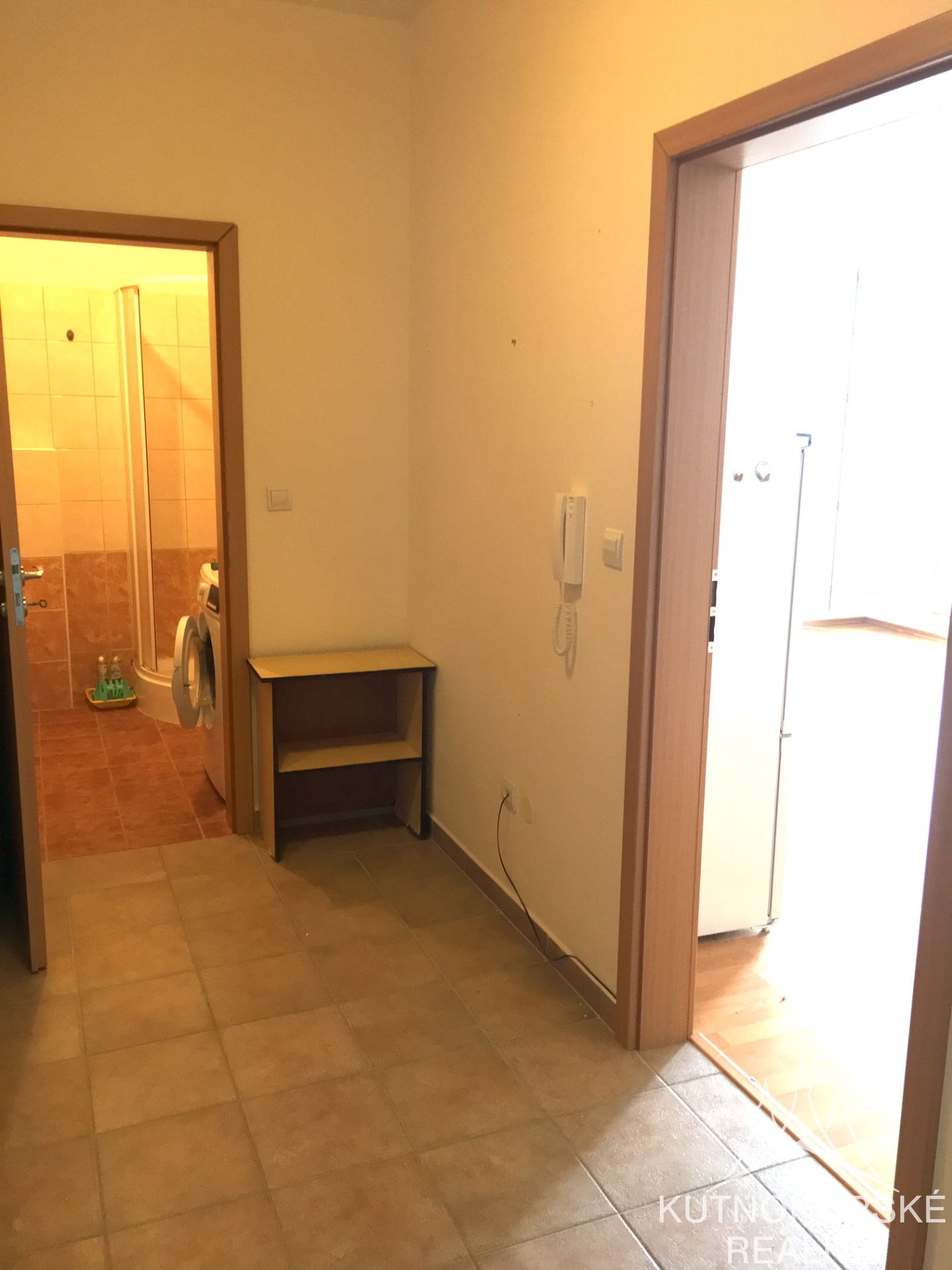 Pronájem bytu 1+kk, 42m² s lodžií a privátním parkováním – Kutná Hora-Tyršova-Žižkov