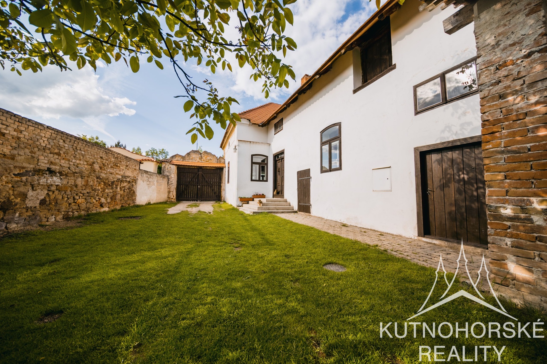 Prodej jedinečné zemědělské usedlosti 414 m², pozemek 1000 m², Velenka