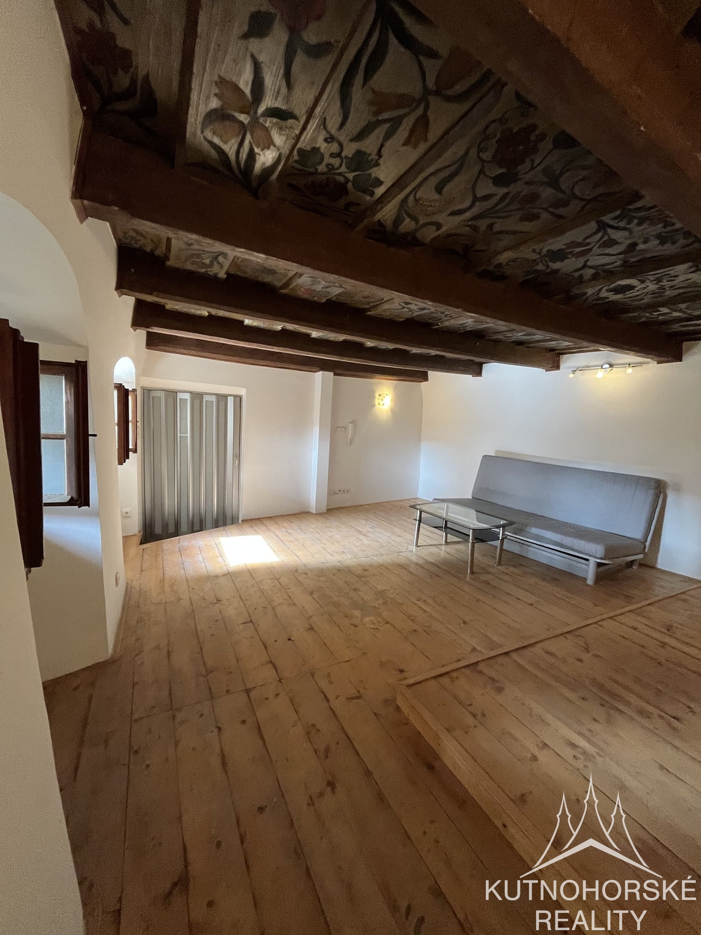 Pronájem bytu 1 + kk v Kutné Hoře, 27 m2, Komenského náměstí