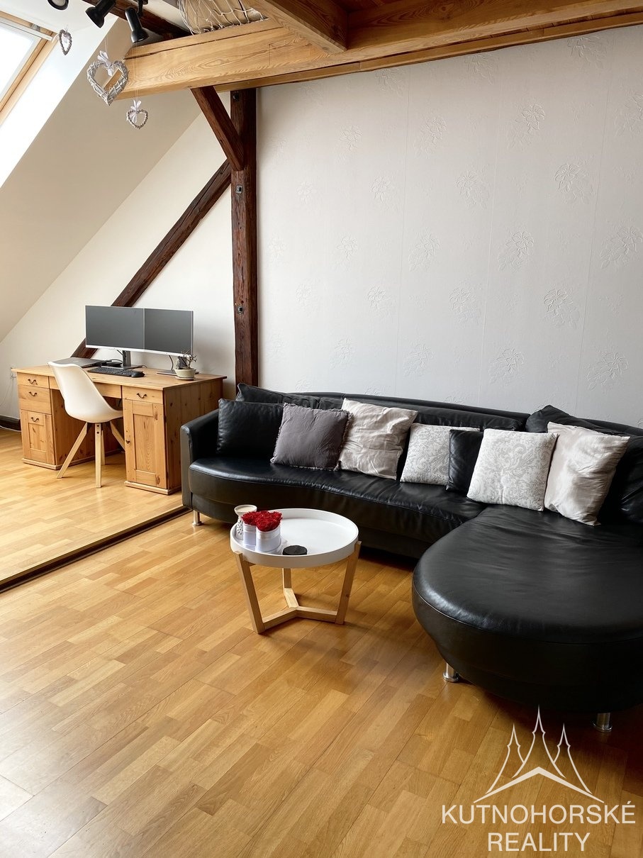Pronájem mezonetového bytu 3+1, 106 m², Kutná Hora-Vnitřní Město