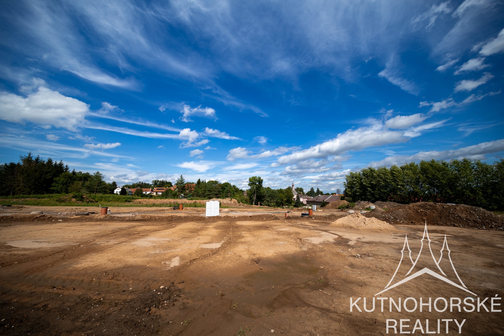 Prodej stavebního pozemku 869 m², Křesetice