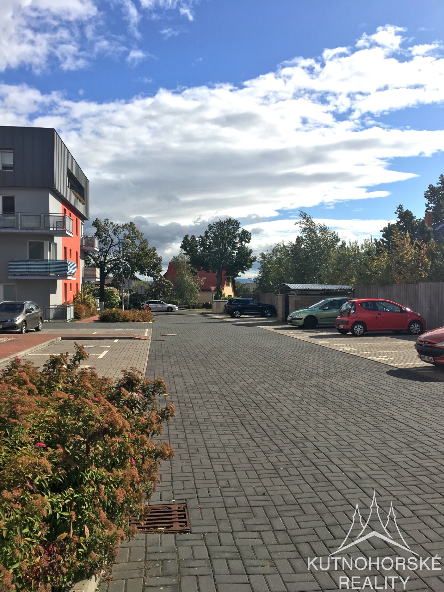 Pronájem bytu 1+kk, 42m² s lodžií a privátním parkováním – Kutná Hora-Tyršova-Žižkov