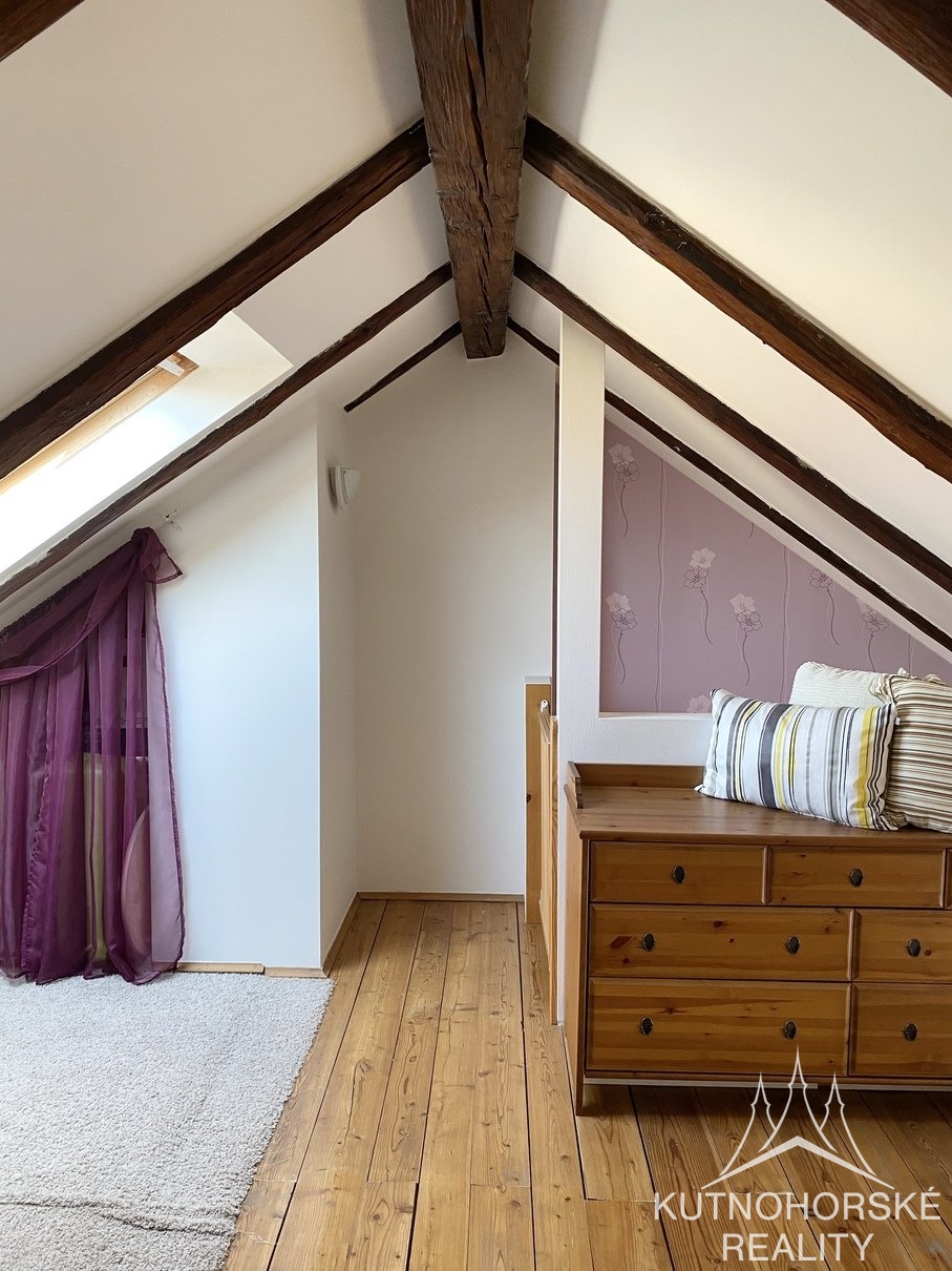 Pronájem mezonetového bytu 3+1, 106 m², Kutná Hora-Vnitřní Město