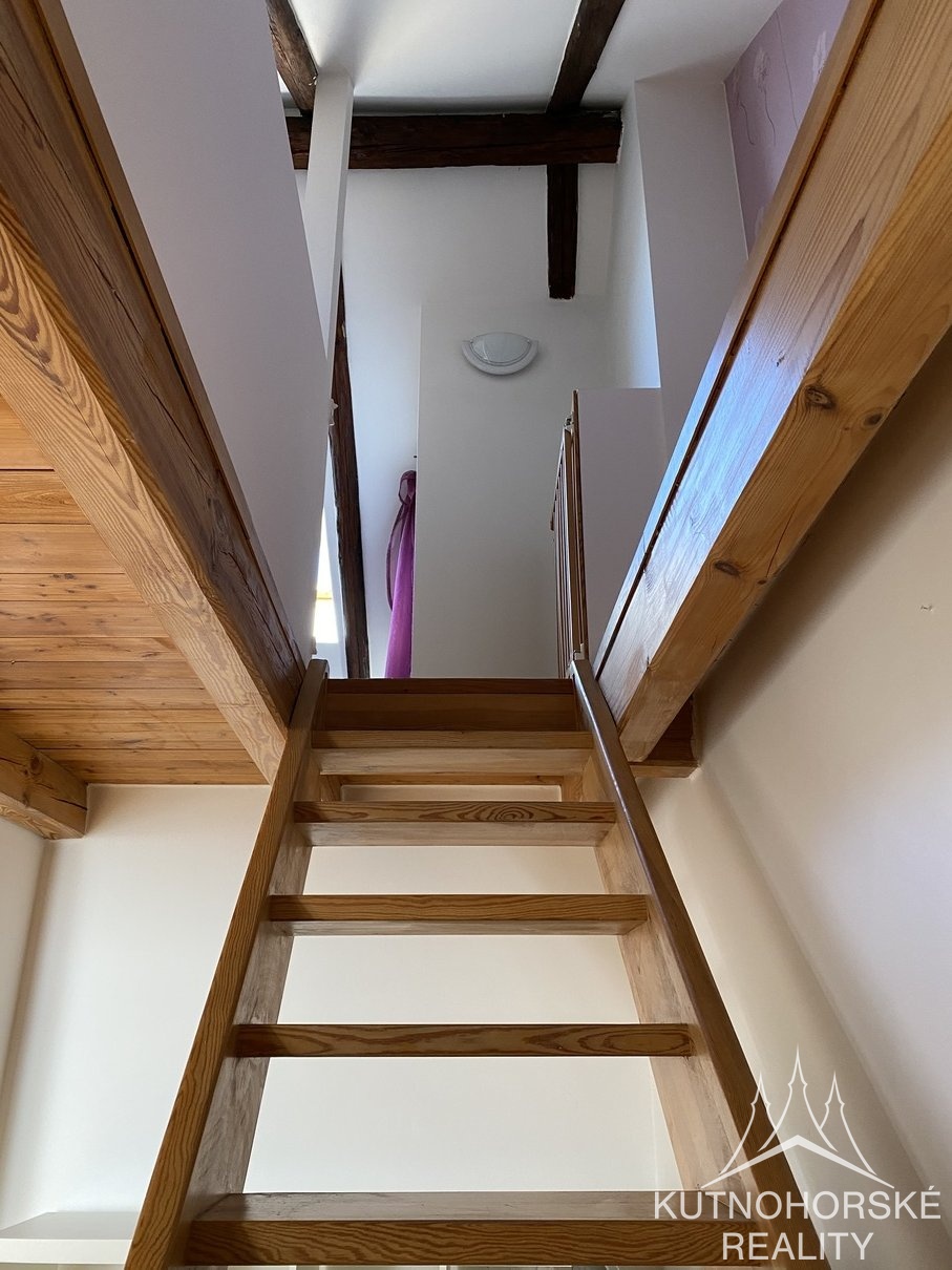 Pronájem mezonetového bytu 3+1, 106 m², Kutná Hora-Vnitřní Město