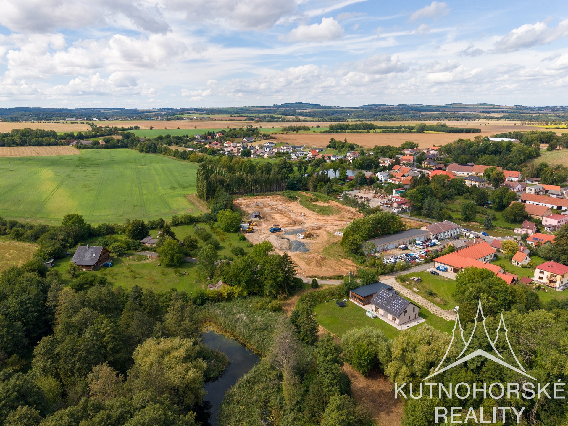 Prodej stavebního pozemku 869 m², Křesetice