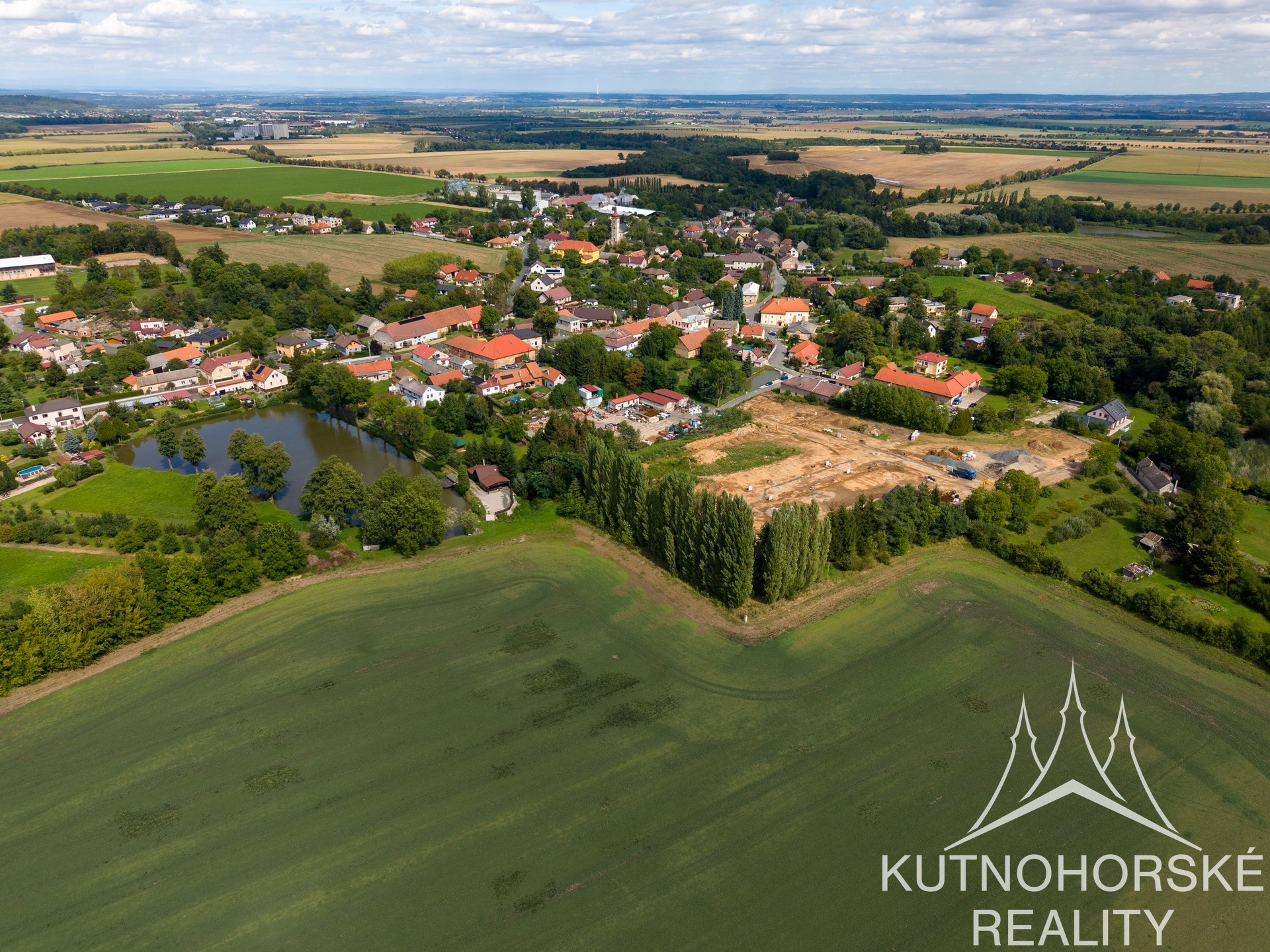 Prodej stavebního pozemku 869 m², Křesetice