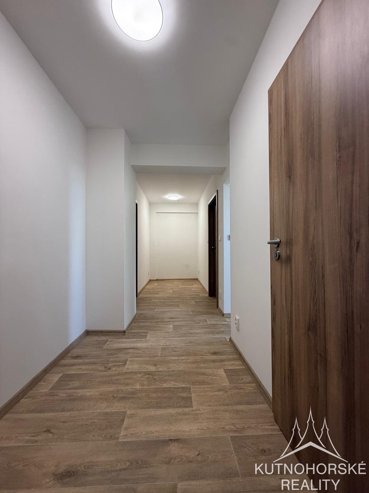 Pronájem krásného bytu 2+1 s balkonem 61 m², Kolín III – ulice Grégrova