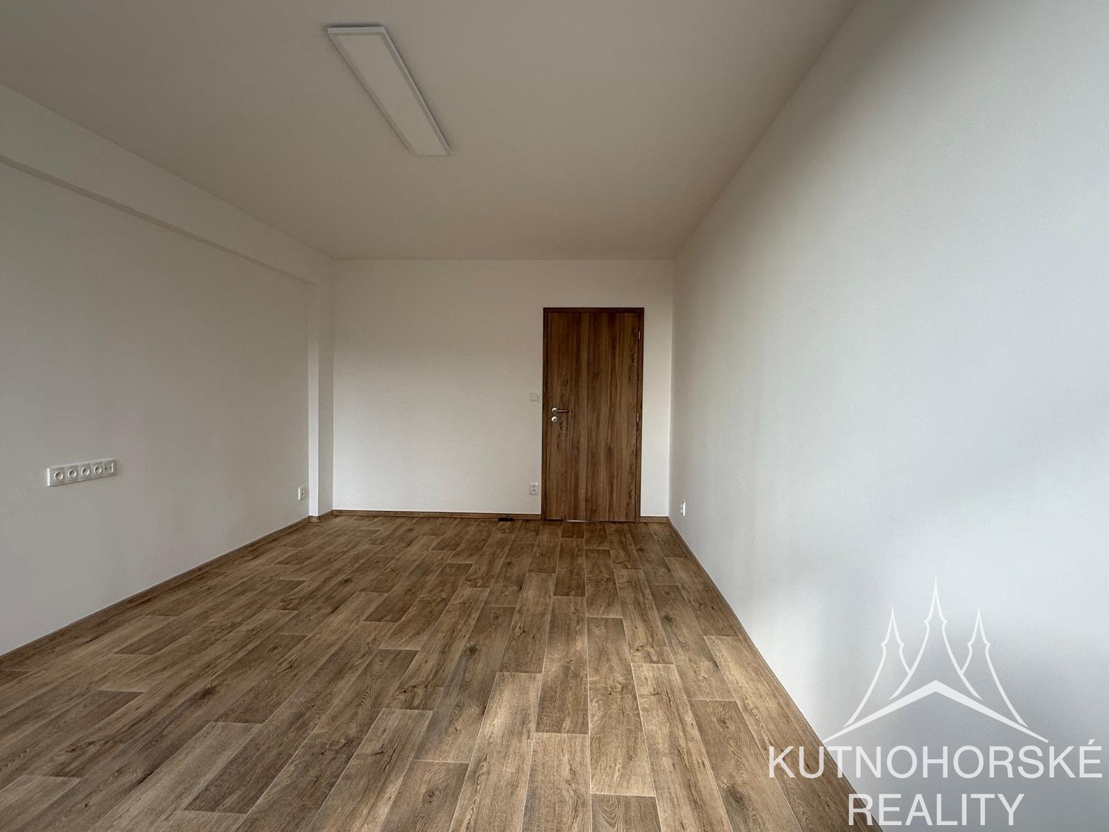 Pronájem krásného bytu 2+1 s balkonem 61 m², Kolín III – ulice Grégrova