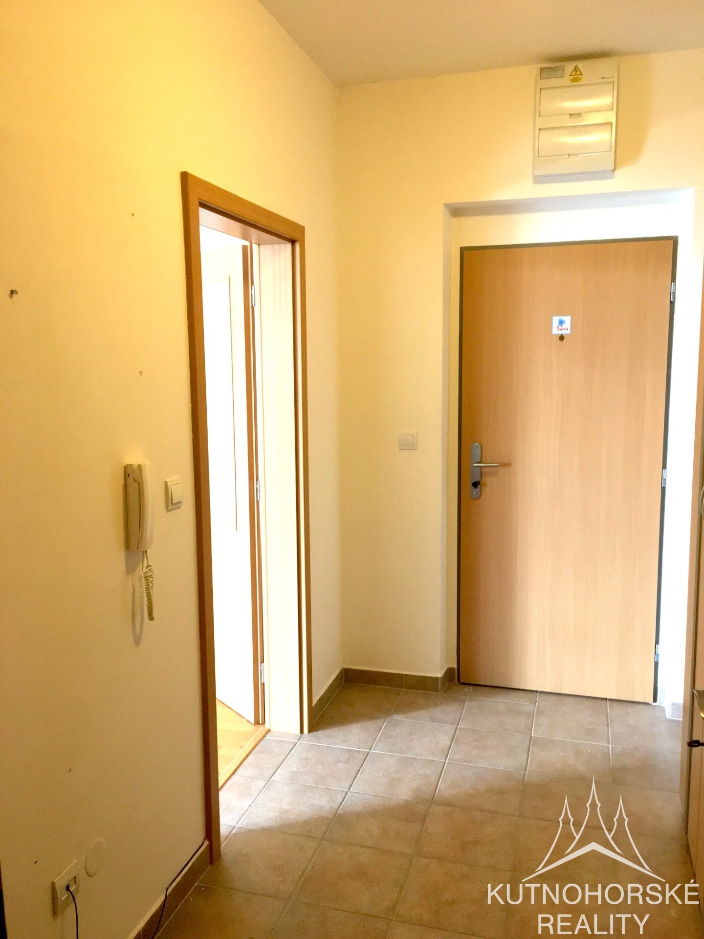 Pronájem bytu 1+kk, 42m² s lodžií a privátním parkováním – Kutná Hora-Tyršova-Žižkov
