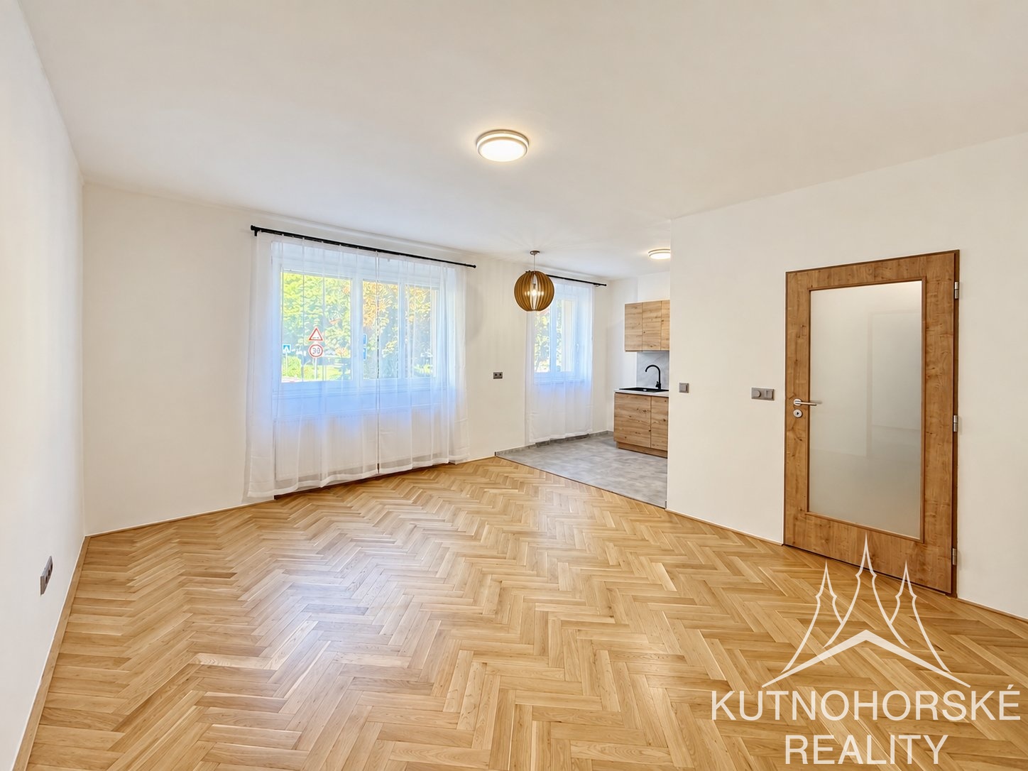 Pronájem bytu 3kk, 69 m² s balkonem – Kutná Hora, ulice Čelakovského