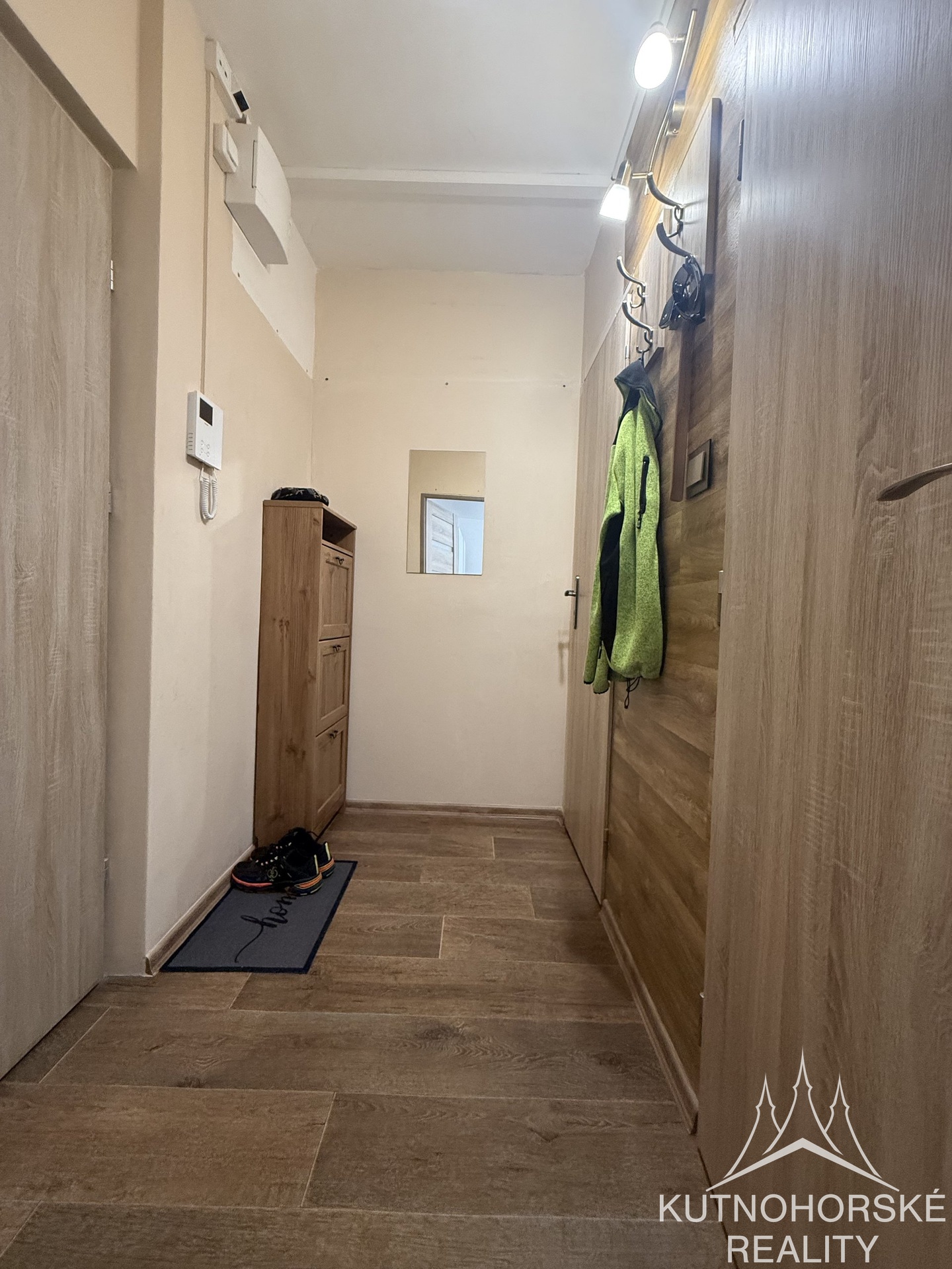 Pronájem bytu 1+kk s balkonem – Zruč nad Sázavou, Poštovní