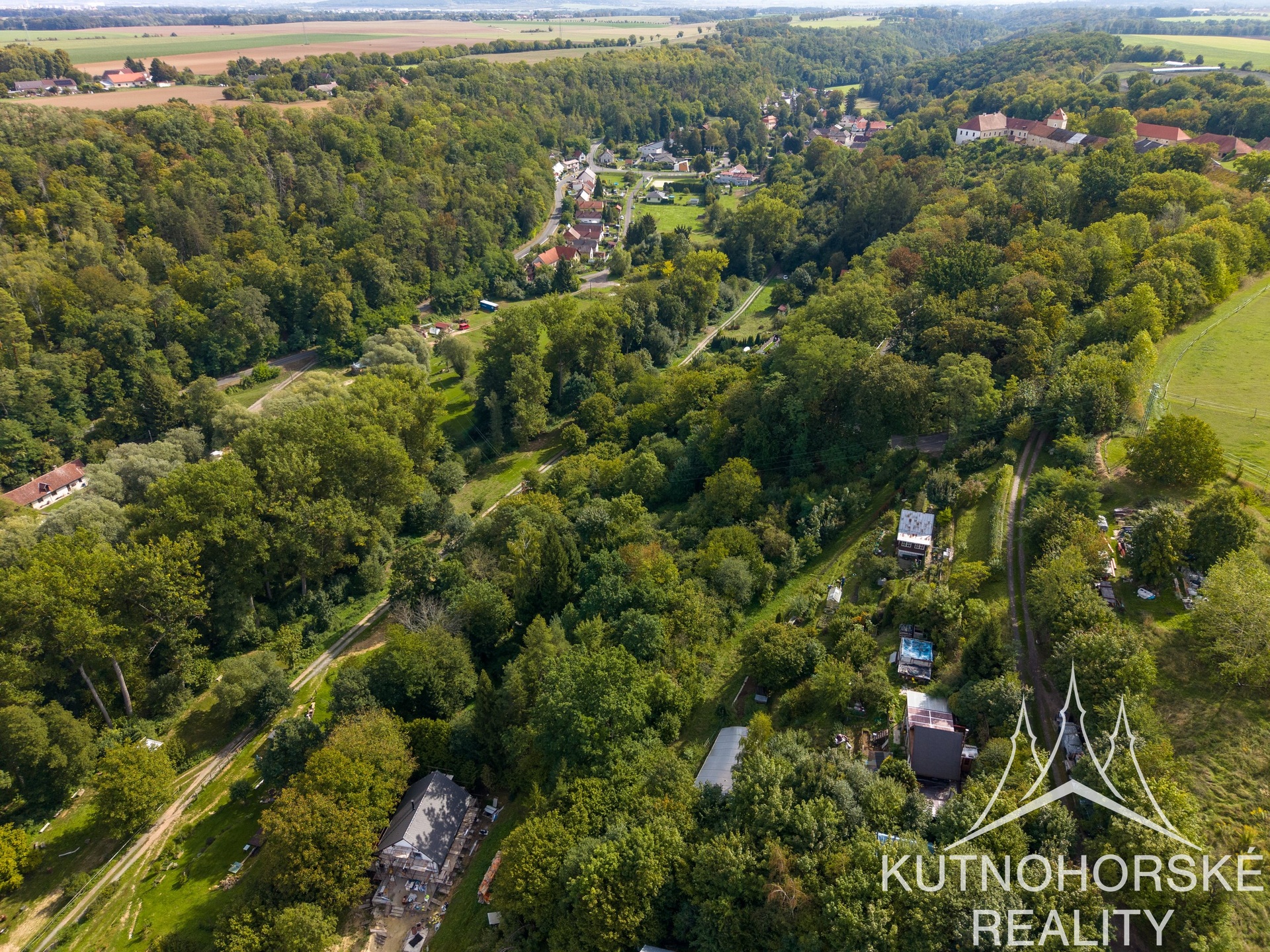 Prodej pozemku 1 707 m² ve Strenicích u Mladé Boleslavi