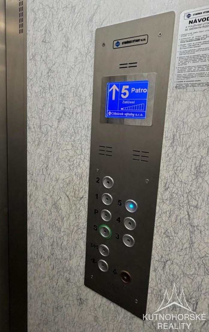 Pronájem bytu 2+1 s balkonem, 49 m², Spojovací, Praha – Žižkov